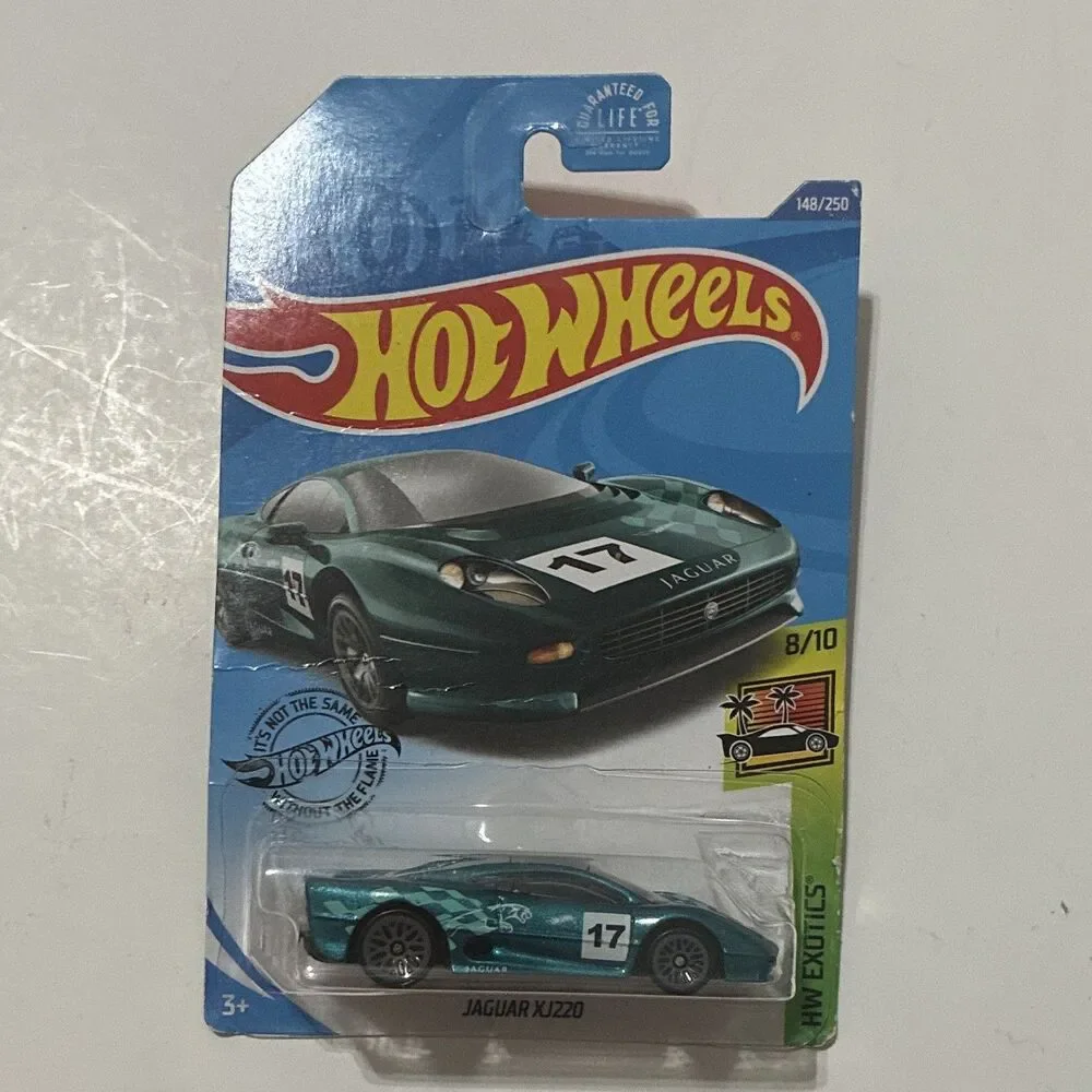 Hot Wheels Import Lot 8 Acura Integra Audi RS5 BMW Z4 Jaguar XJ220 Alpine Kia